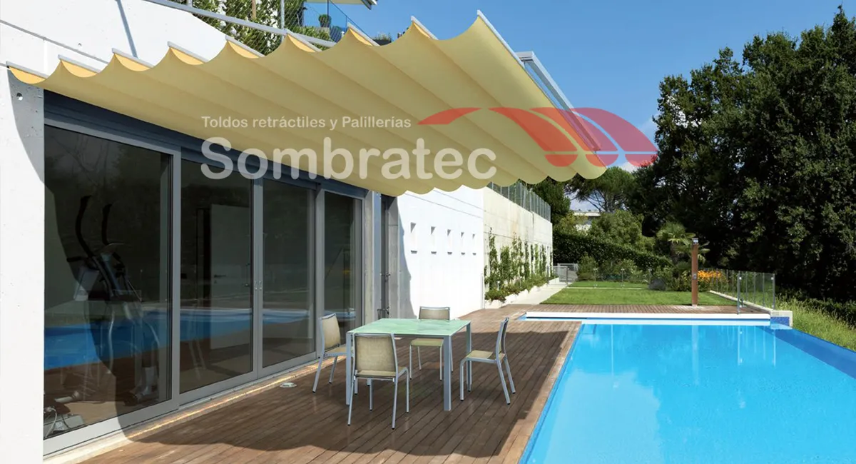Palillería instalada junto a la piscina de una casa campestre